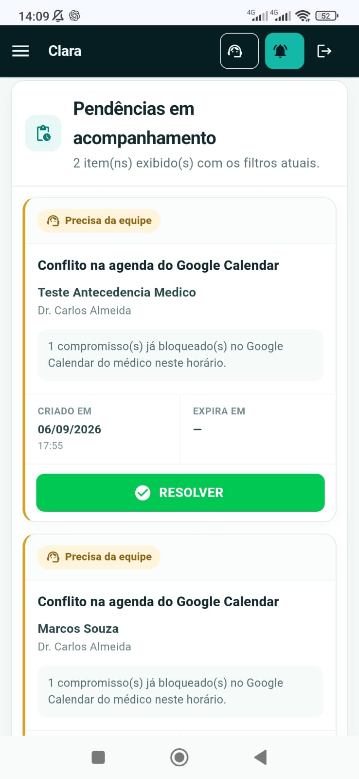 Fila de pendências do Clara Admin em um celular